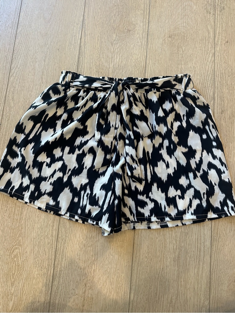 SHEIN Shorts Set - Picture 6 of 13